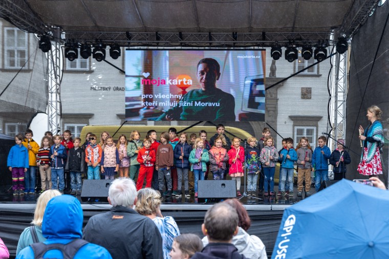 Slavnosti chřestu a vína 2024, foto Majda Slámová (foto 1)