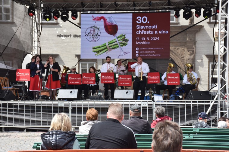 Slavnosti chřestu a vína 2024 (foto 26)