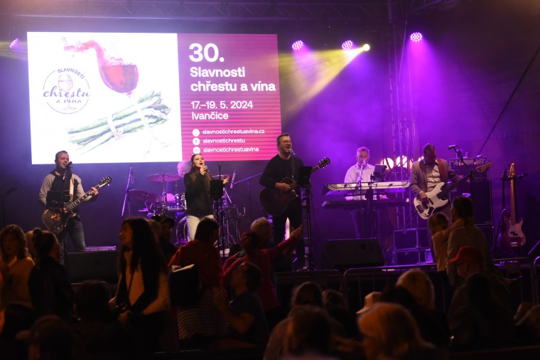 Slavnosti chřestu a vína 2024 (foto 44)