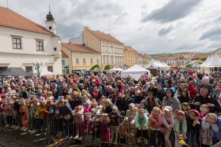Slavnosti chřestu a vína 2025, foto Majda Slámová (foto 1)