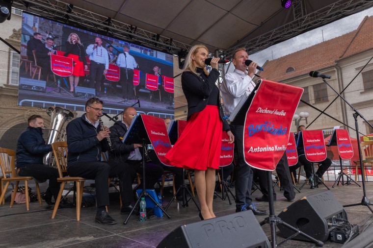 Slavnosti chřestu a vína 2025, foto Majda Slámová (foto 2)