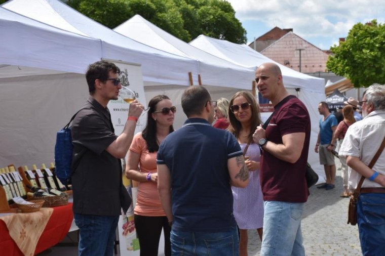 Slavnosti chřestu a vína 2022 (foto 20)