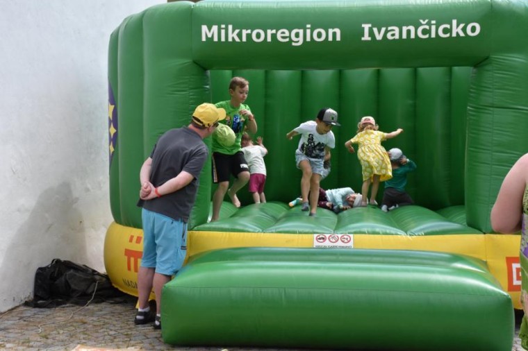 Slavnosti chřestu a vína 2022 (foto 30)