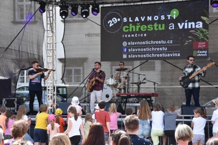 Slavnosti chřestu a vína 2023 (foto 11)